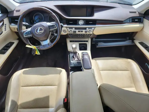58ABK1GG0JU083133 2018 LEXUS ES - Image 8