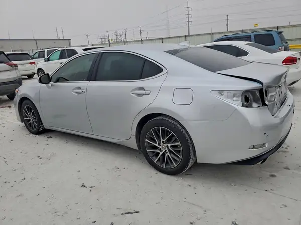 58ABK1GG0JU085027 2018 LEXUS ES - Image 2