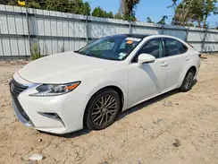 58ABK1GG0JU085626 2018 LEXUS ES