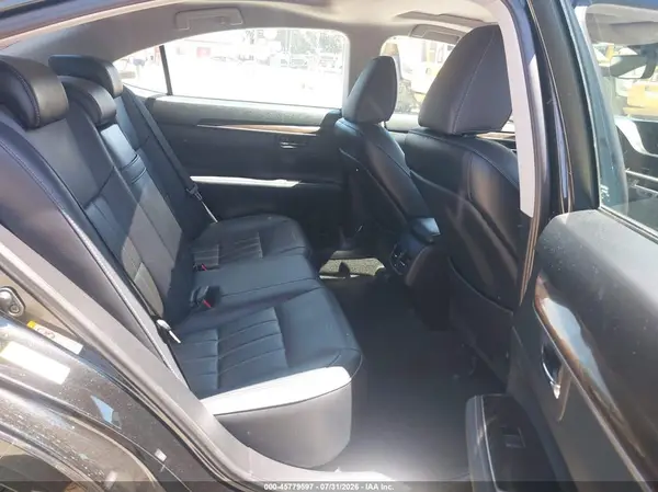 58ABK1GG0JU085917 2018 LEXUS ES - Image 8