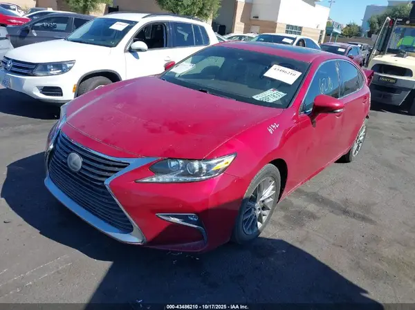 58ABK1GG0JU086369 2018 LEXUS ES - Image 2