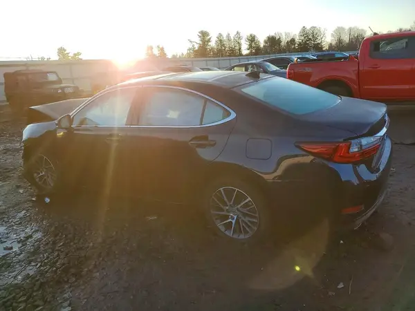 58ABK1GG0JU087182 2018 LEXUS ES - Image 2