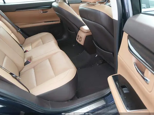 58ABK1GG0JU088980 2018 LEXUS ES - Image 8
