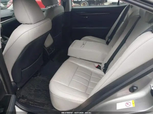 58ABK1GG0JU089840 2018 LEXUS ES - Image 8