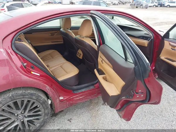 58ABK1GG0JU091264 2018 LEXUS ES - Image 8