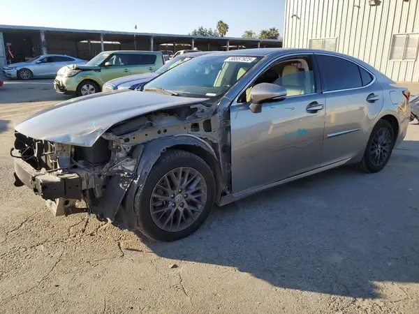 58ABK1GG0JU092897 2018 LEXUS ES - Image 1