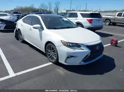 58ABK1GG0JU093242 2018 LEXUS ES