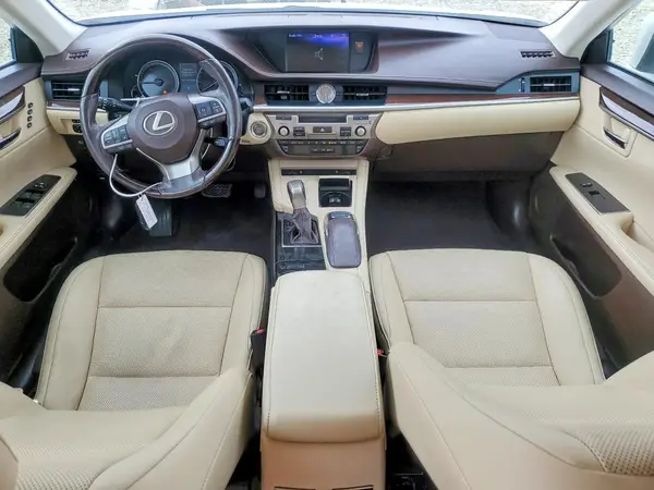 58ABK1GG0JU094987 2018 LEXUS ES - Image 8