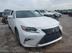 58ABK1GG0JU095198 2018 LEXUS ES