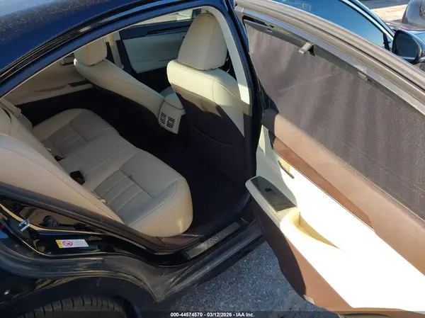 58ABK1GG0JU095590 2018 LEXUS ES - Image 8