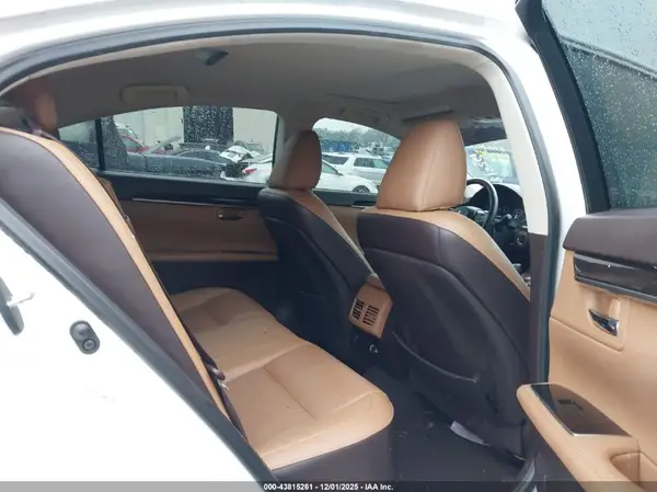 58ABK1GG0JU097498 2018 LEXUS ES - Image 8