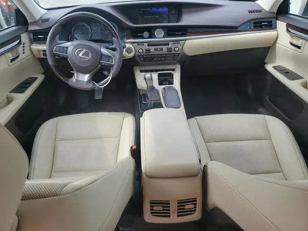 58ABK1GG0JU098571 2018 LEXUS ES - Image 8
