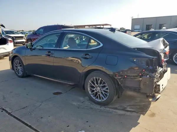 58ABK1GG0JU101291 2018 LEXUS ES - Image 2