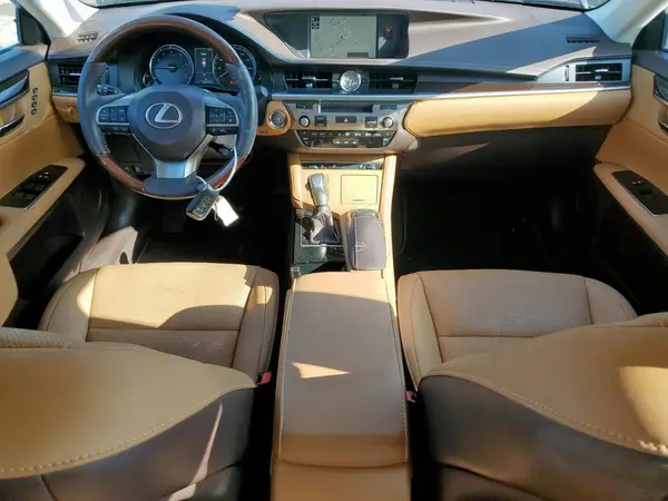 58ABK1GG0JU101291 2018 LEXUS ES - Image 8