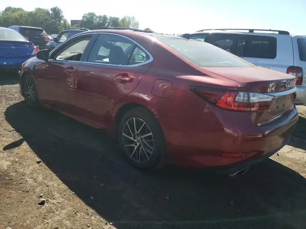 58ABK1GG0JU105289 2018 LEXUS ES - Image 2