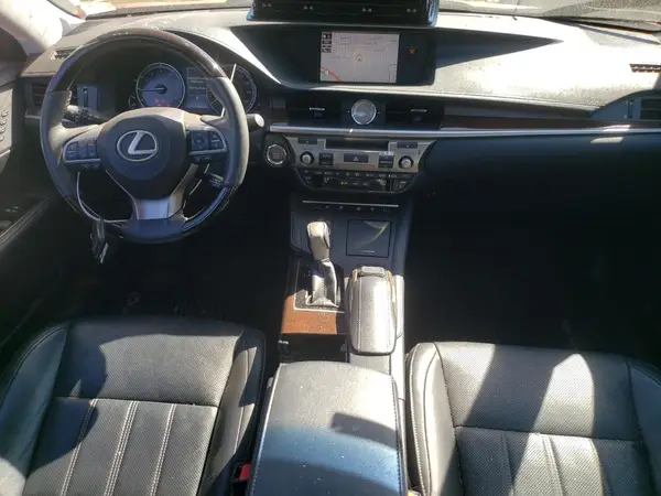 58ABK1GG0JU105289 2018 LEXUS ES - Image 8
