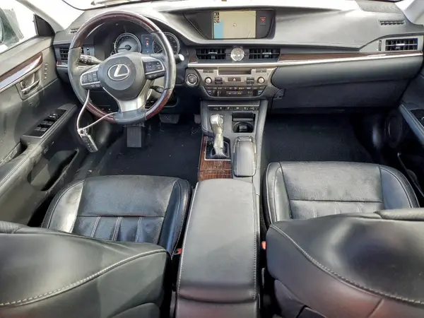 58ABK1GG0JU105566 2018 LEXUS ES - Image 8