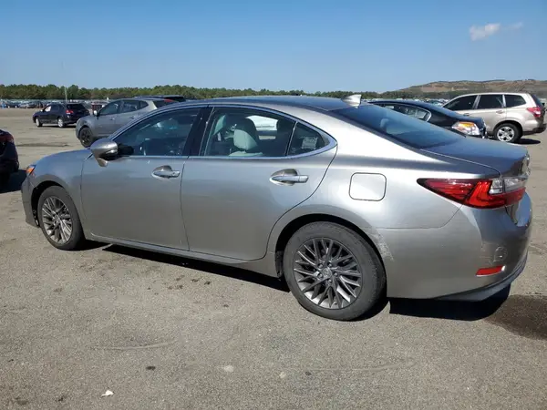 58ABK1GG0JU108001 2018 LEXUS ES - Image 2