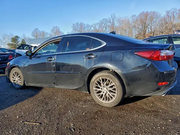 58ABK1GG0JU108516 2018 LEXUS ES - Image 2