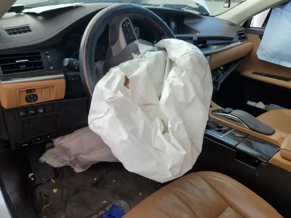 58ABK1GG0JU111190 2018 LEXUS ES - Image 8