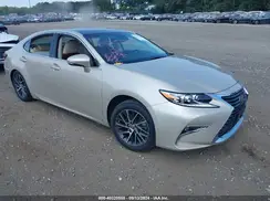58ABK1GG0JU111819 2018 LEXUS ES