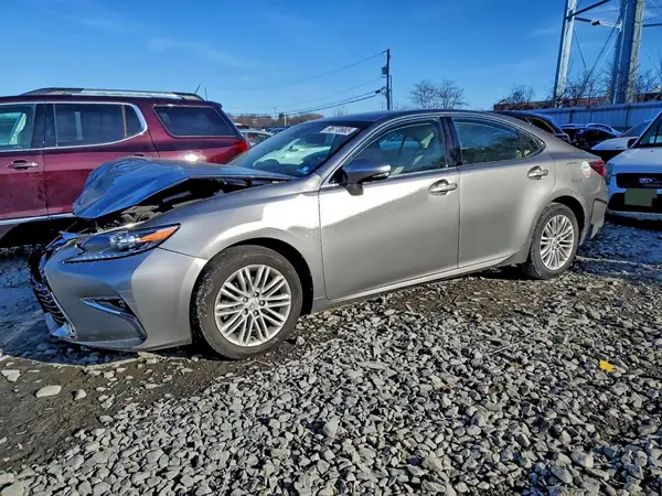 58ABK1GG0JU112999 2018 LEXUS ES - Image 2