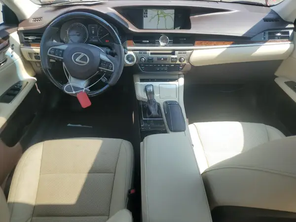58ABK1GG0JU116020 2018 LEXUS ES - Image 8