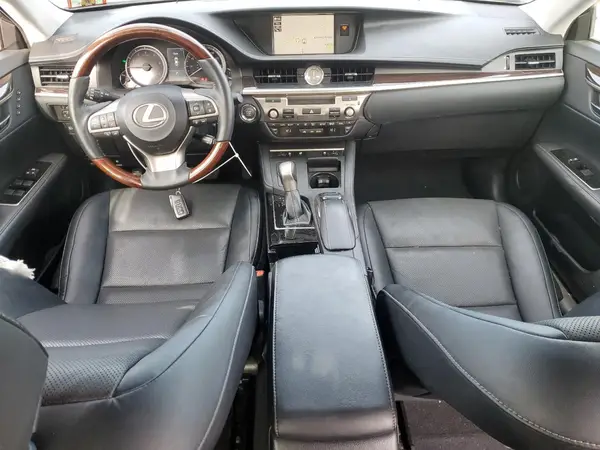 58ABK1GG0JU116275 2018 LEXUS ES - Image 8