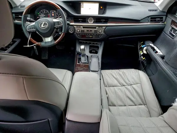 58ABK1GG0JU116728 2018 LEXUS ES - Image 8