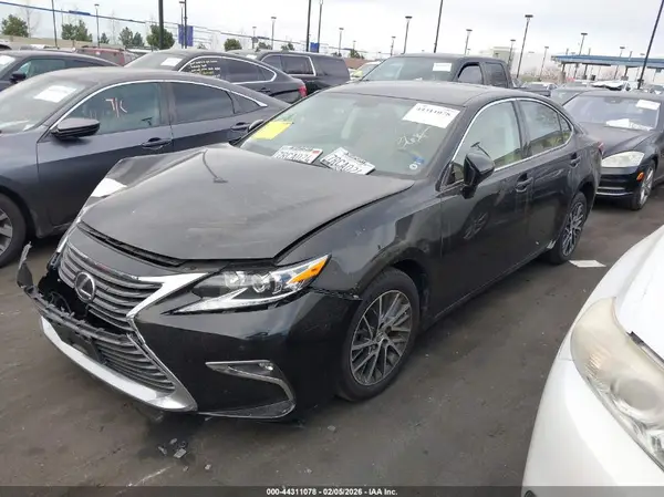 58ABK1GG1GU003928 2016 LEXUS ES - Image 2