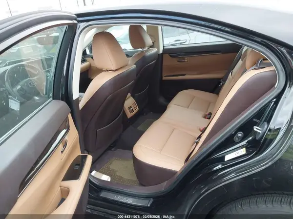 58ABK1GG1GU003928 2016 LEXUS ES - Image 8