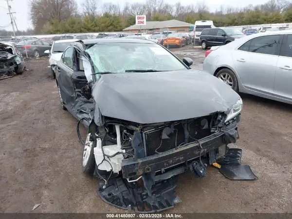 58ABK1GG1GU004450 2016 LEXUS ES - Image 1