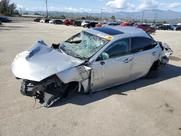 58ABK1GG1GU009471 2016 LEXUS ES - Image 1
