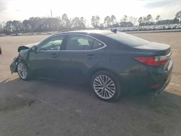58ABK1GG1GU011253 2016 LEXUS ES - Image 2