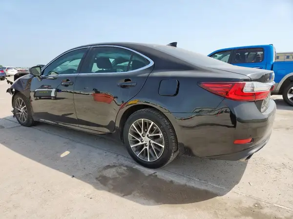 58ABK1GG1GU016713 2016 LEXUS ES - Image 2