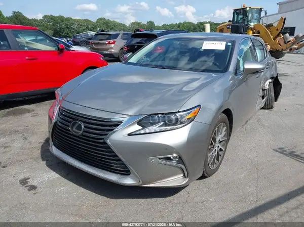 58ABK1GG1GU021264 2016 LEXUS ES - Image 2