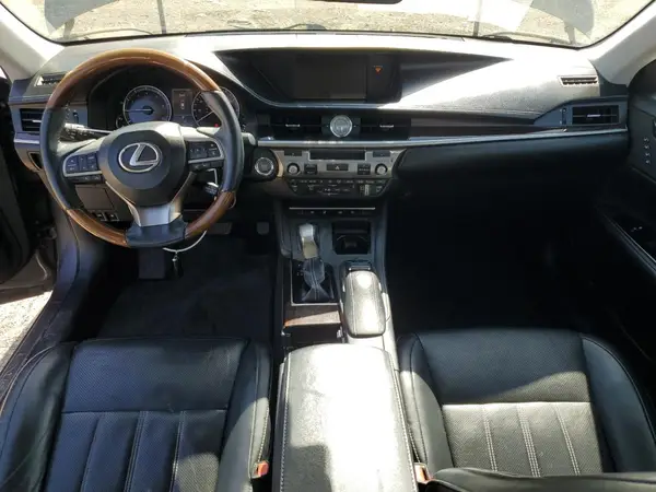 58ABK1GG1GU021359 2016 LEXUS ES - Image 8