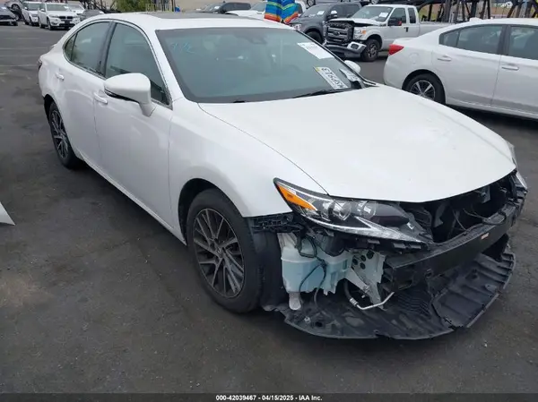58ABK1GG1GU022155 2016 LEXUS ES - Image 1