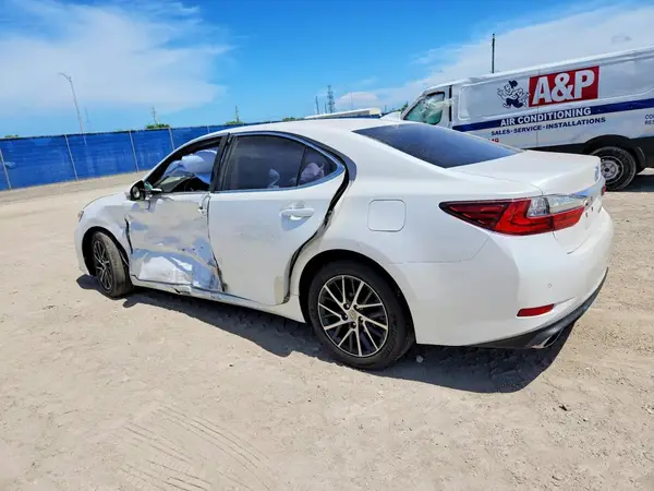 58ABK1GG1GU026951 2016 LEXUS ES - Image 2