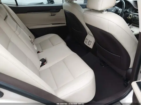 58ABK1GG1GU028750 2016 LEXUS ES - Image 8