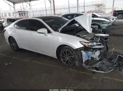 58ABK1GG1HU040284 2017 LEXUS ES