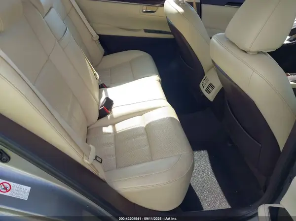 58ABK1GG1HU041399 2017 LEXUS ES - Image 8