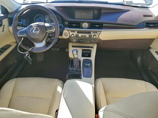 58ABK1GG1HU043492 2017 LEXUS ES - Image 8