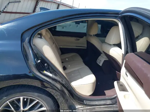58ABK1GG1HU044271 2017 LEXUS ES - Image 8