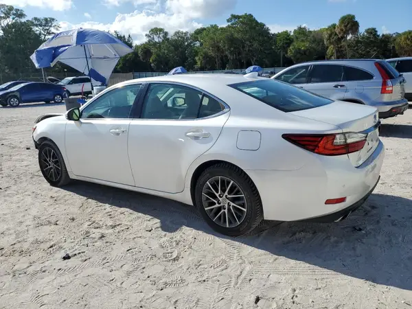 58ABK1GG1HU044531 2017 LEXUS ES - Image 2