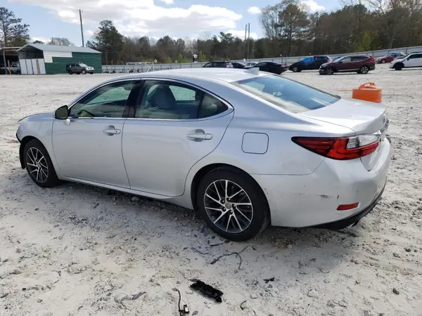 58ABK1GG1HU044612 2017 LEXUS ES - Image 2