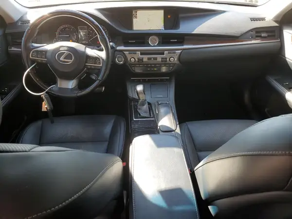 58ABK1GG1HU045968 2017 LEXUS ES - Image 8