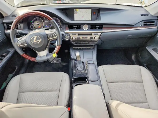 58ABK1GG1HU048286 2017 LEXUS ES - Image 8