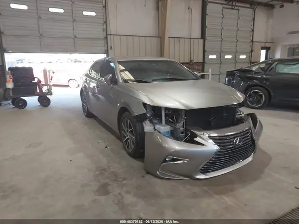 58ABK1GG1HU048532 2017 LEXUS ES - Image 1