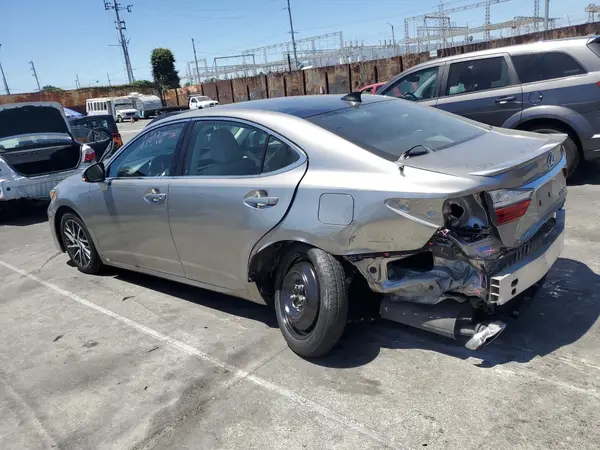 58ABK1GG1HU049082 2017 LEXUS ES - Image 2